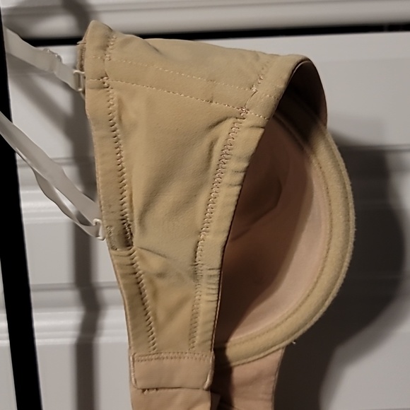 Victoria's Secret Women's Strapless Bra Tan Lightly Lined Removable Straps 36C - Picture 7 of 10
